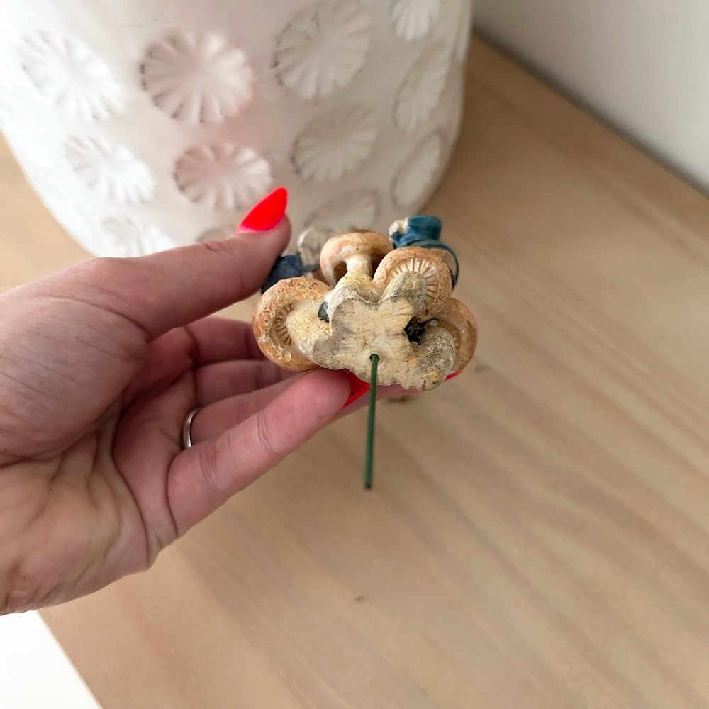 🧚 Fairy Whimsical Garden Gnome and Mushroom Decor 5 piece Set - Picture 10 of 12